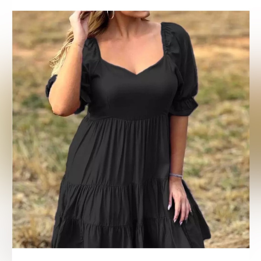 Beyond Words Black Puffy Sleeve Tiered Mini Dress w/smock back Size M